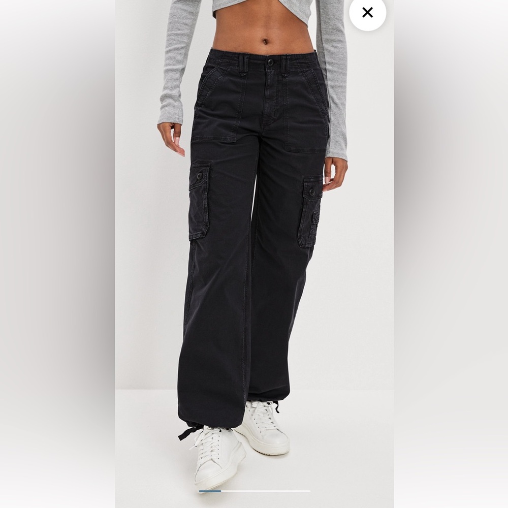 American Eagle Snappy Stretch Baggy Cargo Jogger Pants